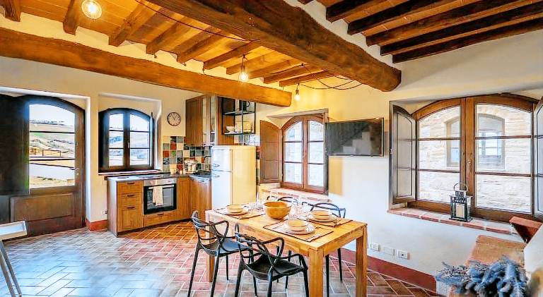 Charming rental apartment with pool | Pets are welcome — photo 2