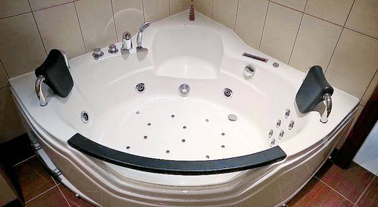 Holiday apartment with jacuzzi | Next to Prague astronomical clock — photo 4