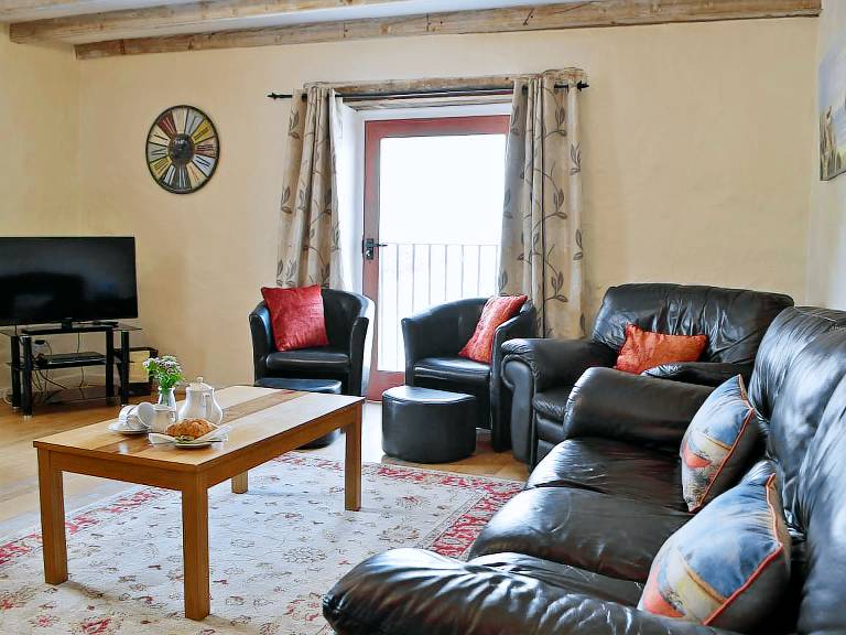 Cottage with garden & pool | Sea view — photo 2