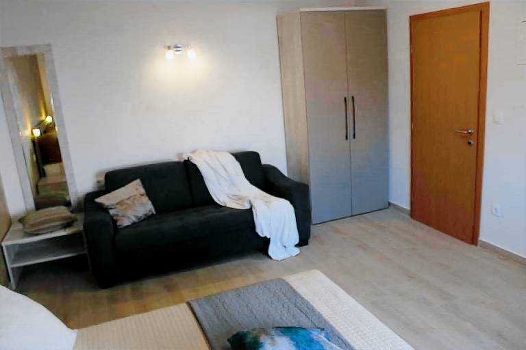Rental apartment with pool — photo 3