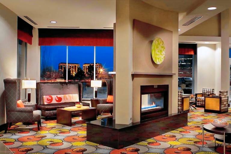 Hilton Garden Inn Denver/Cherry Creek — photo 2