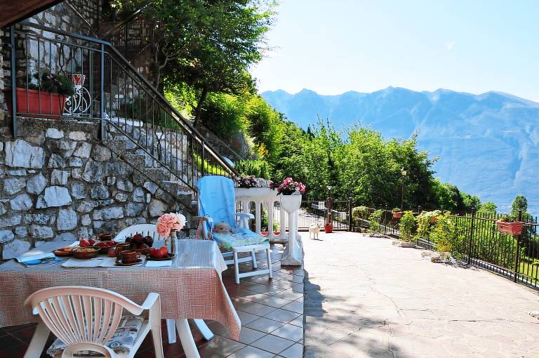 Nice apartment with terrace, yard & fast internet | City view | Dogs allowed — photo 3