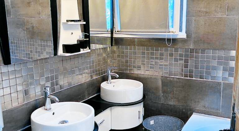Fully equipped lovely holiday apartment with jacuzzi & terrace | Pets allowed — photo 2