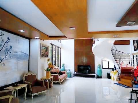 House with terrace, private pool & yard — photo 3