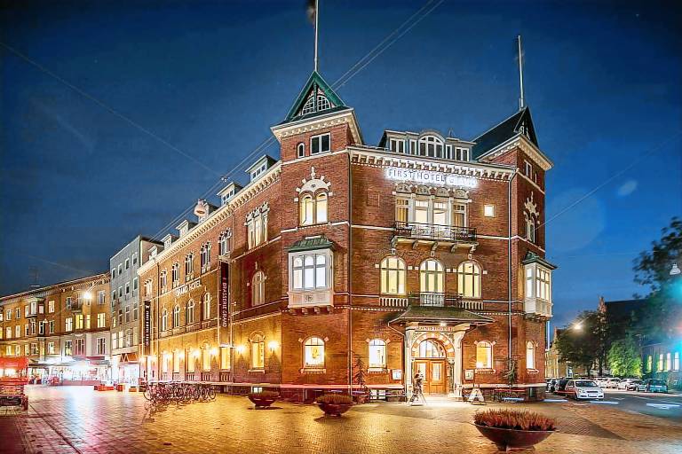 First Hotel Grand — photo 5