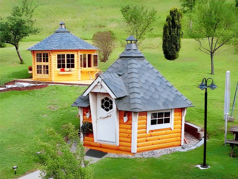 LOGIS HOTEL, CHALETS et RESTAURANT LES CHATELMINES in La Bresse