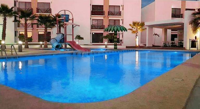 Holiday apartment with pool in Mazatlán