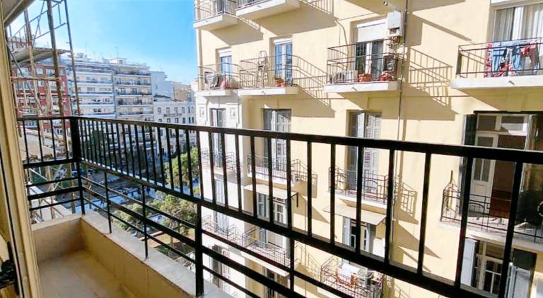 Beautiful rental apartment with terrace | Near Hagia Sophia | Suitable for remote work | Pets allowed — photo 4
