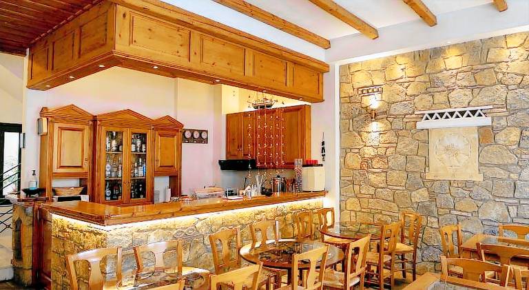 Artemis Hotel — photo 4