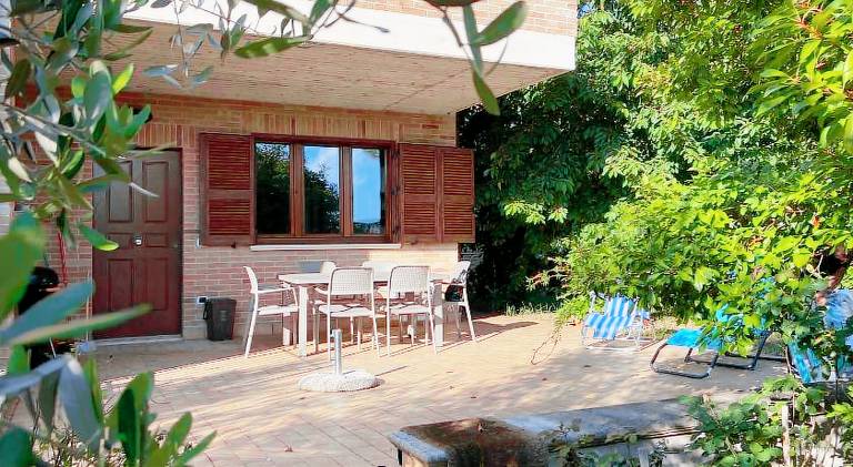 Vacation home with 2 rooms for 5 persons in Assisi