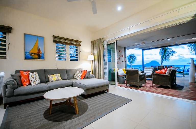 Apartment  Black River
