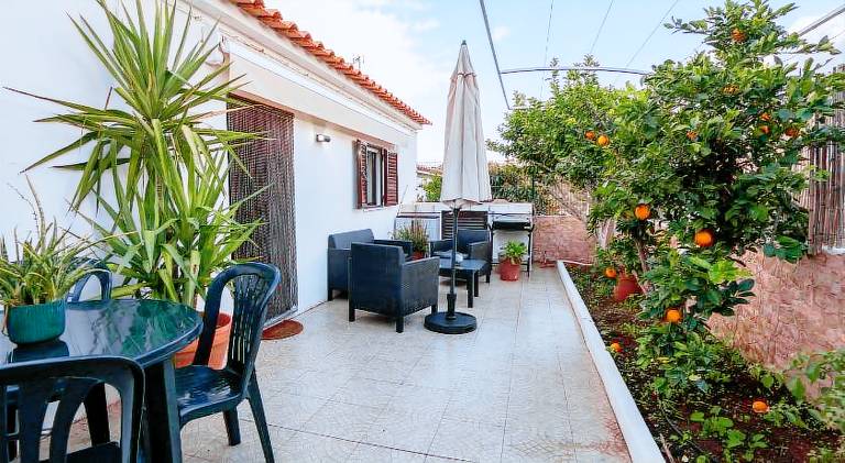 House with grill, patio & garden in Beja