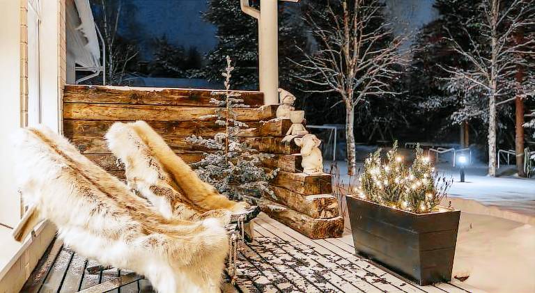 Arctic Circle Luxury House - next to Santa's Village — photo 4