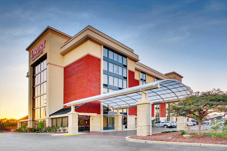 Drury Inn & Suites Evansville East in Evansville, IN