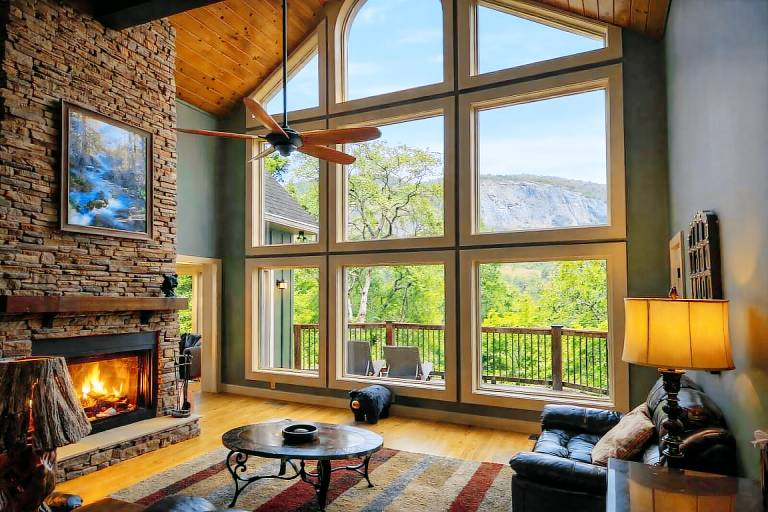 Mountain View Retreat A Lake Lure Destination with Amazing Views — photo 3