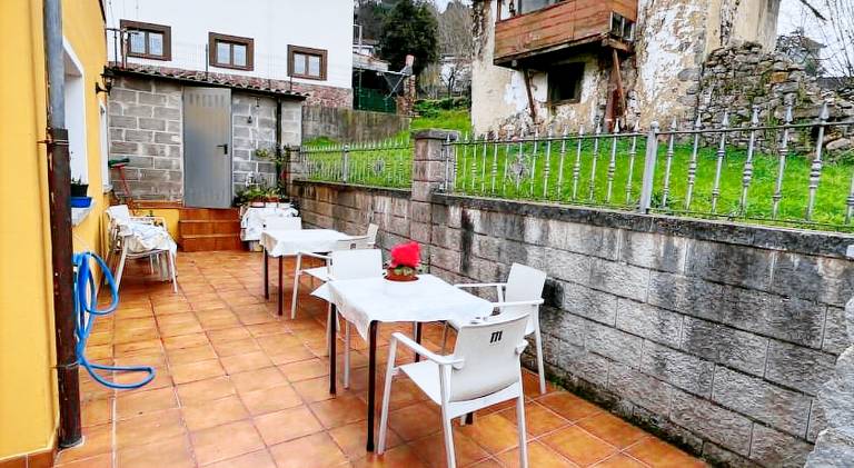 Lovely serviced apartment with BBQ & patio | Pet-friendly — photo 5