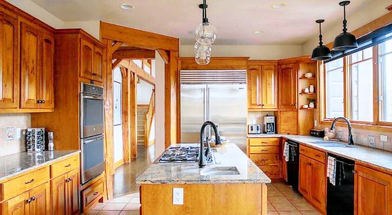 Zendo by AvantStay Serene Mountain Abode w Hot Tub Views — photo 5
