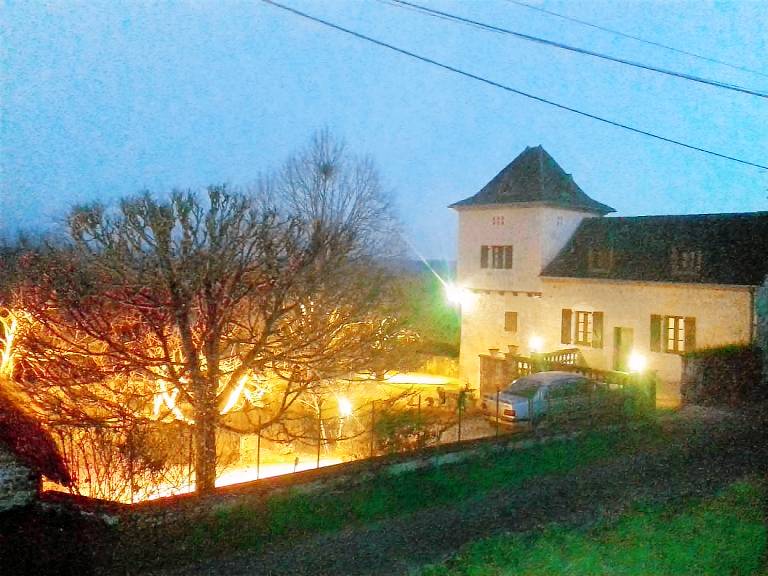 Gite with terrace, barbecue & yard — photo 4