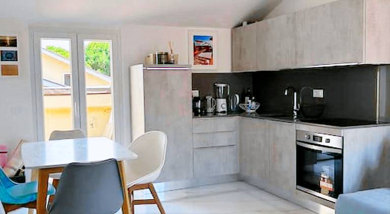 Apartment with 2 rooms for 5 persons — photo 2