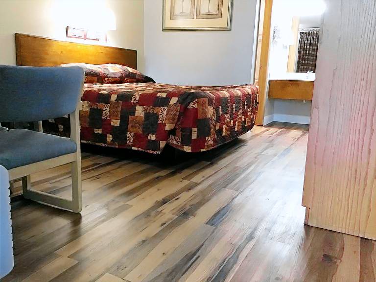 Motel  Richmond Hill