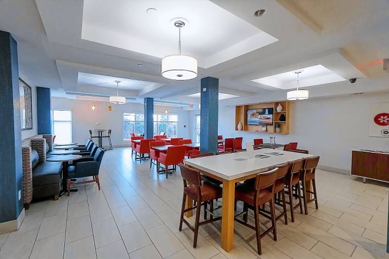 Holiday Inn Express Hotel & Suites Savannah - Midtown By IHG — photo 4