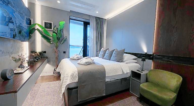 KRUNA 406 Luxury Sea View Apartment with Parking, Minibar, Spa & Beach, Becici — photo 2