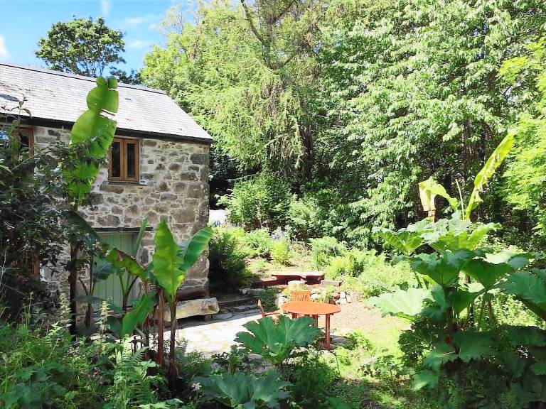 Cottage Flushing