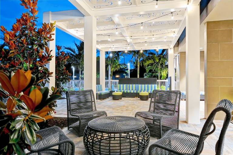 Home2 Suites by Hilton Naples I-75 Pine Ridge Road — photo 3