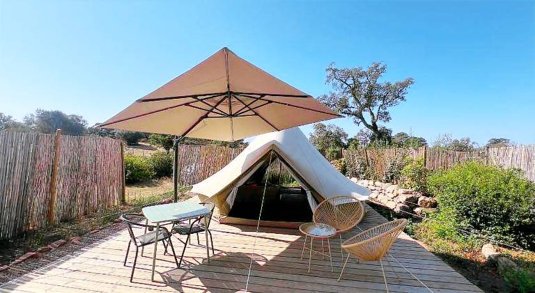 Tent with 1 room for 3 persons in Zonza