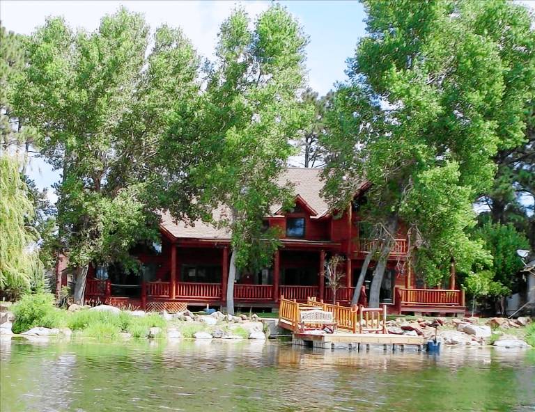 Cabin Lakeside
