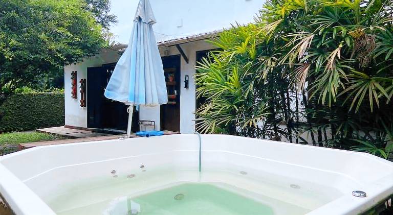 Vacation home with pool | Dogs allowed — photo 3