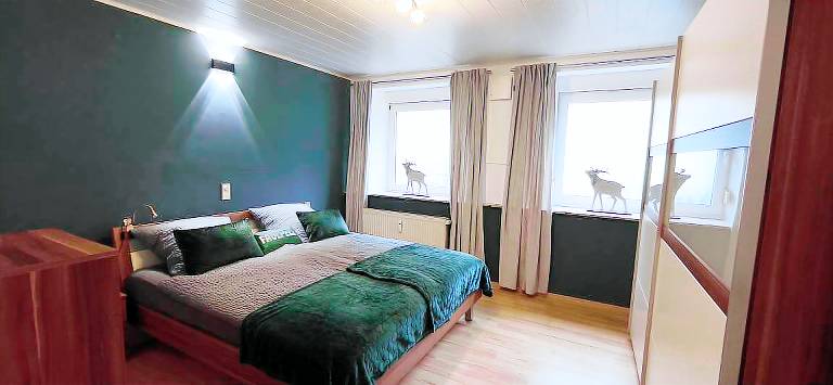 Rental apartment with patio & yard — photo 4