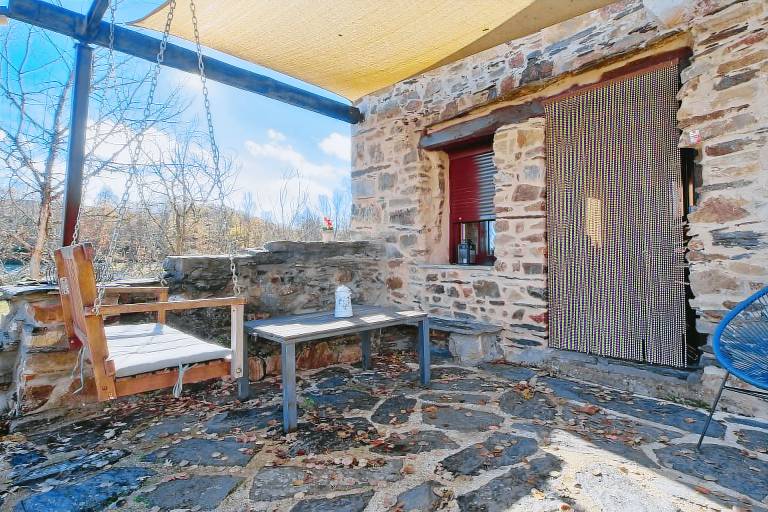 Fully equipped beautiful house with fast internet, BBQ & patio | Garden view | Good for workation | Dogs allowed — photo 3
