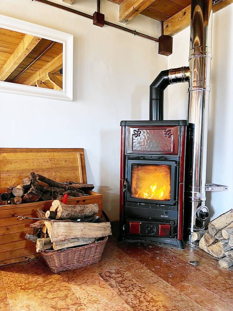 Chalet with barbeque, patio & garden | Panoramic view — photo 3