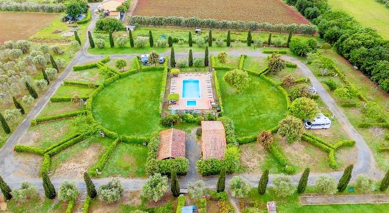 Farm with barbecue, pool & garden | Dogs allowed in Bibbona