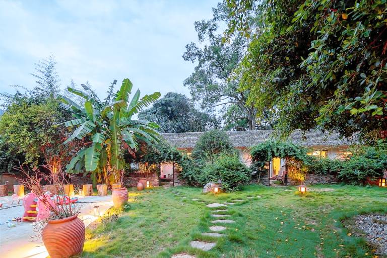 Beautiful vacation home with hot tub, barbecue & garden | Perfect for remote work | Pets are welcome in Guilin