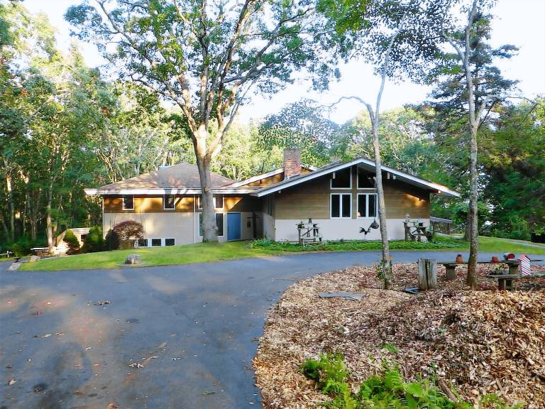 House Pawcatuck