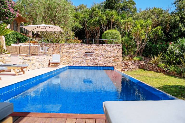 Villa with Pool, Vineyard and Sea Views in La Croix-Valmer — photo 2