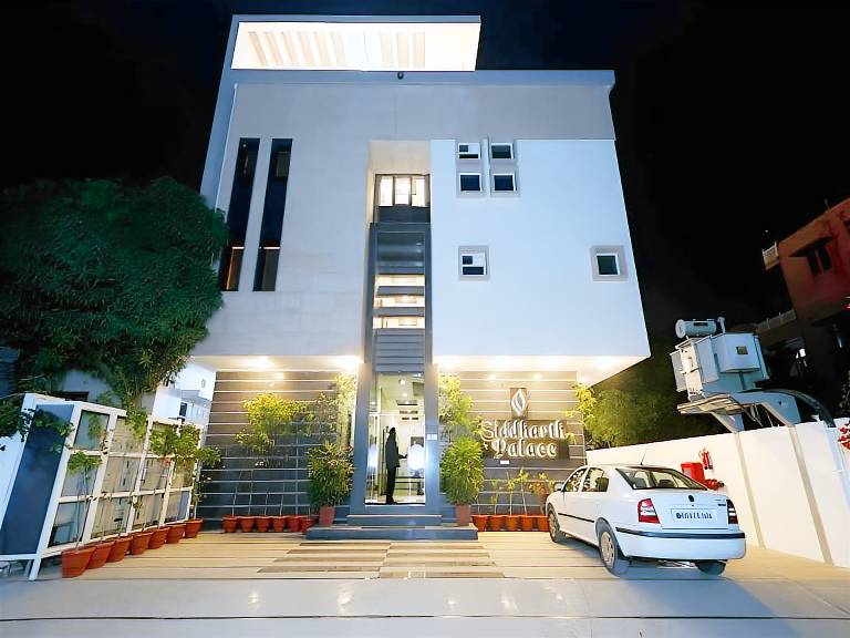 Hotel Siddharth Palace