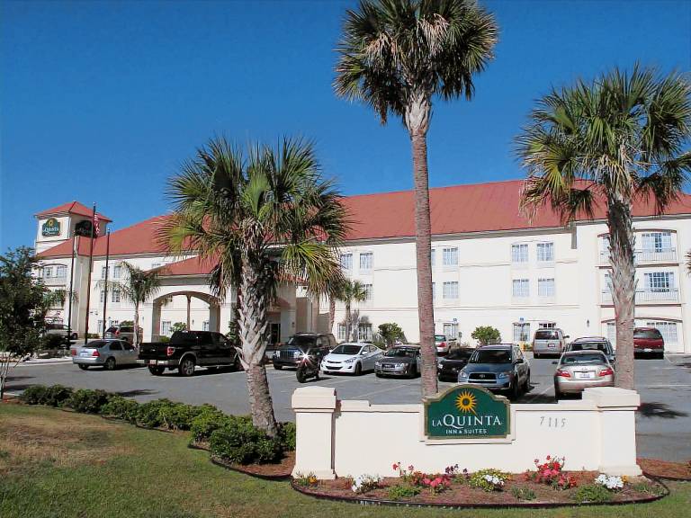 La Quinta Inn & Suites by Wyndham PCB Coastal Palms in Panama City