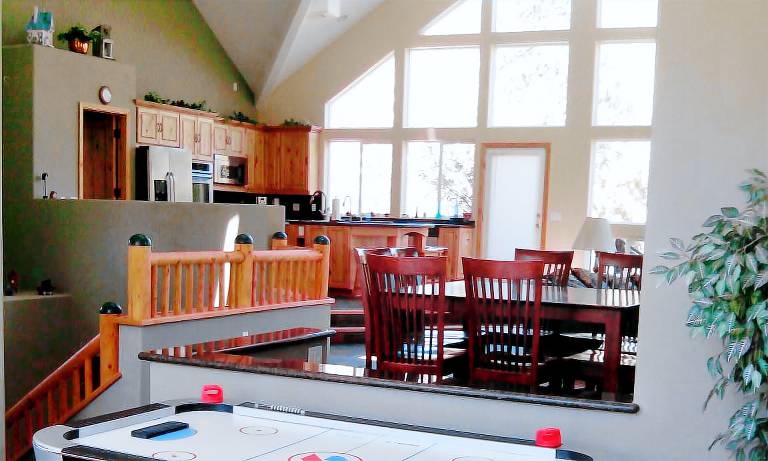 Lodge Pine Mountain Club