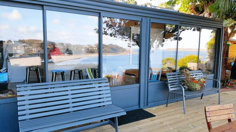 Gite with patio & garden | Sea view — photo 3
