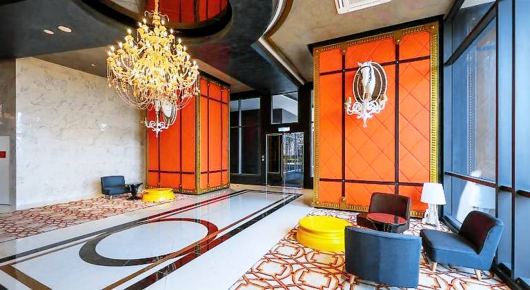 Holiday apartment with pool, jacuzzi & garden | Pet-friendly — photo 3