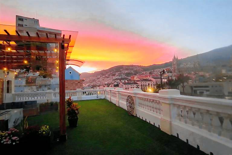 Chic Pod Rooms Female Only