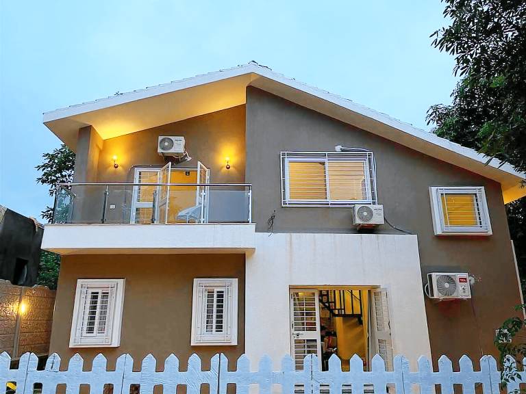 200 m&sup2; Villa