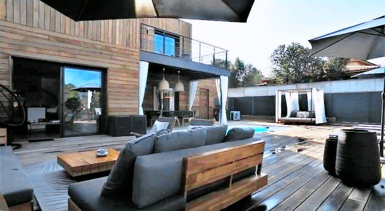 Villa with terrace, private pool & barbeque — photo 4