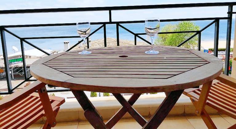 Apartment with pool & terrace — photo 4