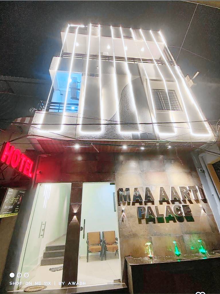 HOTEL MAA AARTI PALACE in Indore