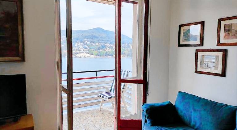 Apartment | Close to Como Cathedral | Pets are welcome — photo 2