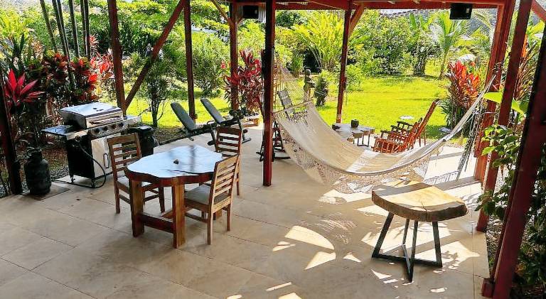 House with pool, terrace & barbecue | Beach nearby | Suitable for remote work | Pets allowed — photo 5